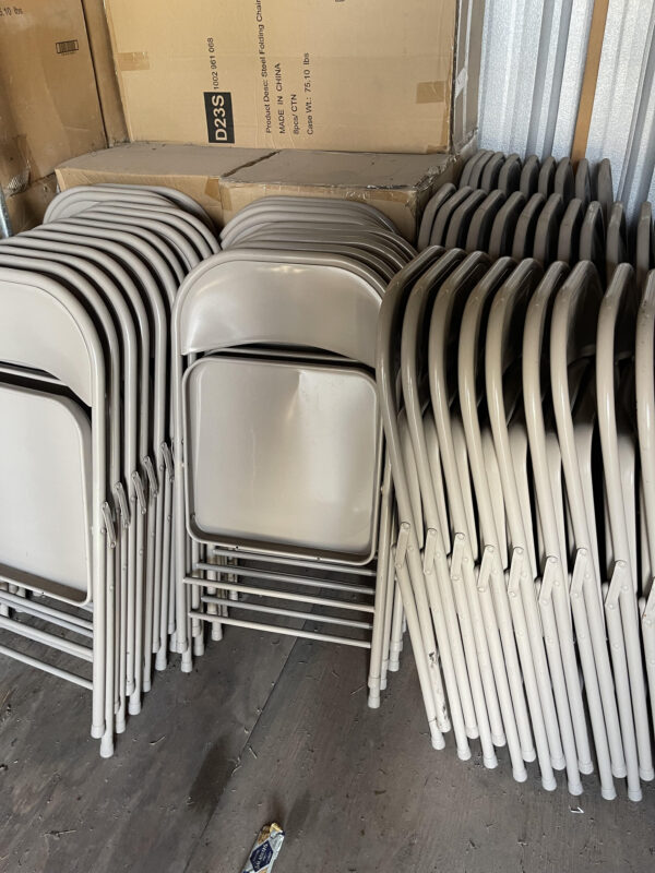 1 Table & 6 Chairs